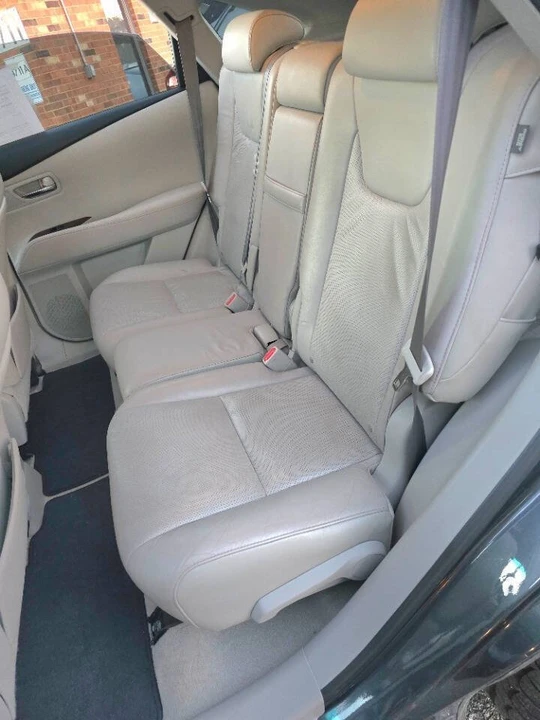 2010 Lexus RX 3rd Gen - Image 7 of 15