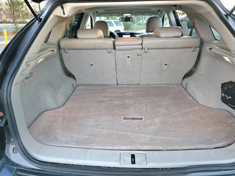 2010 Lexus RX 3rd Gen - Image 10 of 15