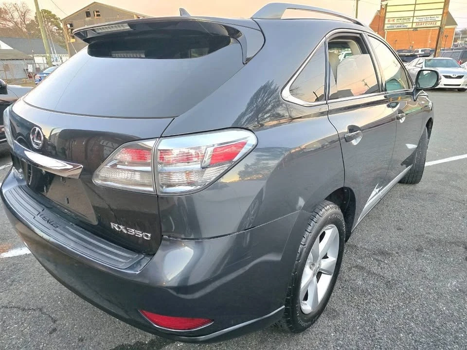 2010 Lexus RX 3rd Gen - Image 11 of 15