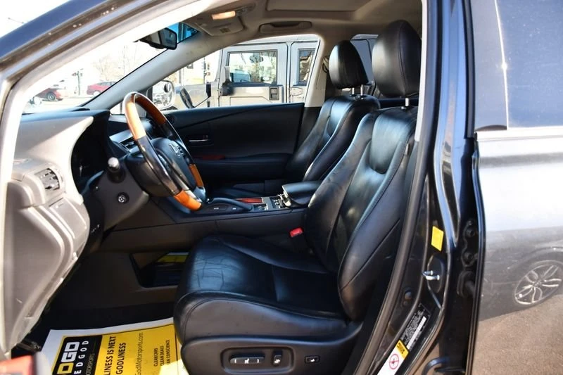 2010 Lexus RX 3rd Gen - Image 14 of 19