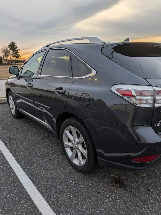 2010 Lexus RX 3rd Gen - Image 4 of 14