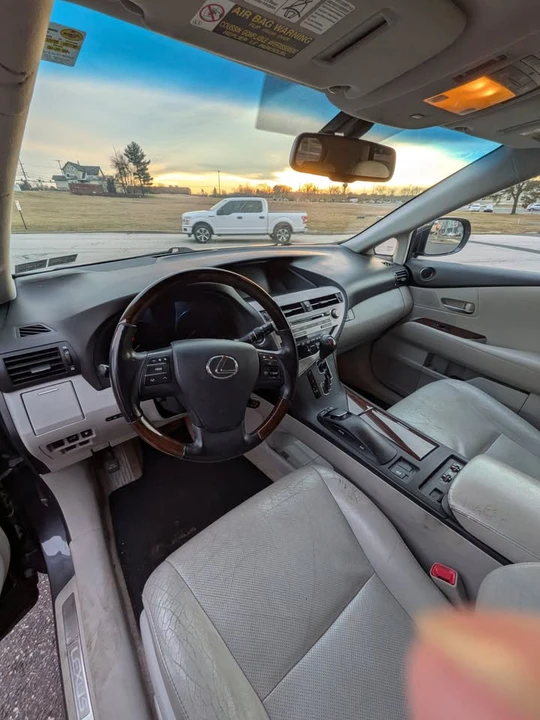 2010 Lexus RX 3rd Gen - Image 6 of 14