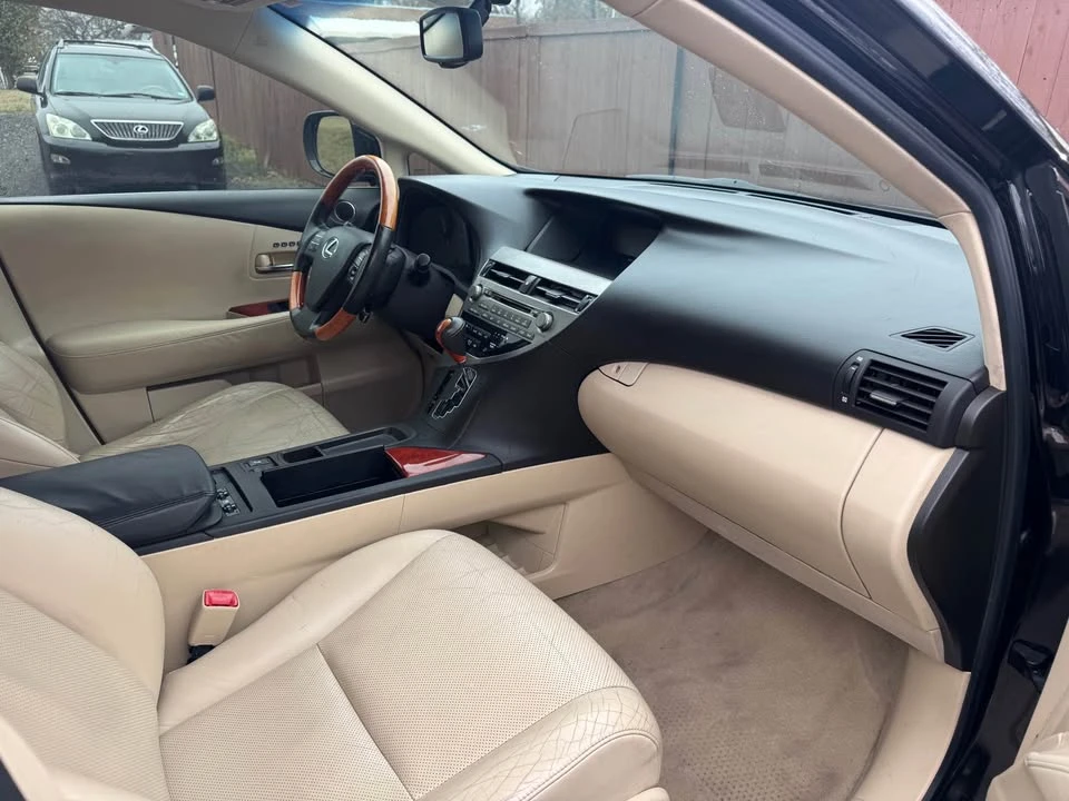 2010 Lexus RX 3rd Gen - Image 11 of 11