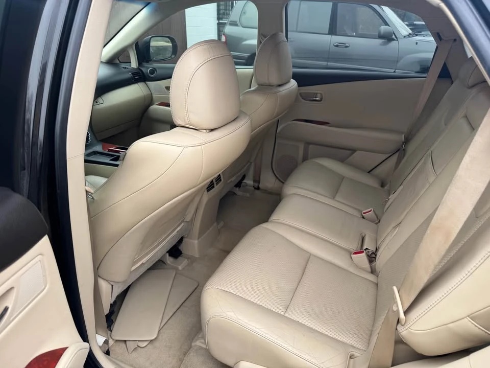 2010 Lexus RX 3rd Gen - Image 8 of 11
