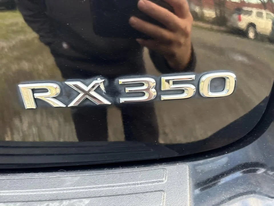 2010 Lexus RX 3rd Gen - Image 13 of 19