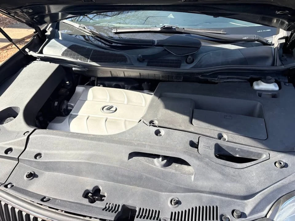 2010 Lexus RX 3rd Gen - Image 10 of 12