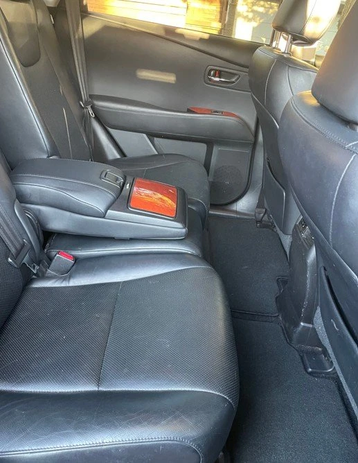 2010 Lexus RX 3rd Gen - Image 4 of 8