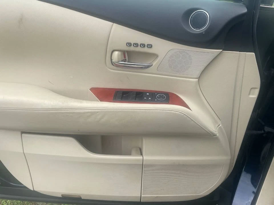 2010 Lexus RX 3rd Gen - Image 12 of 18