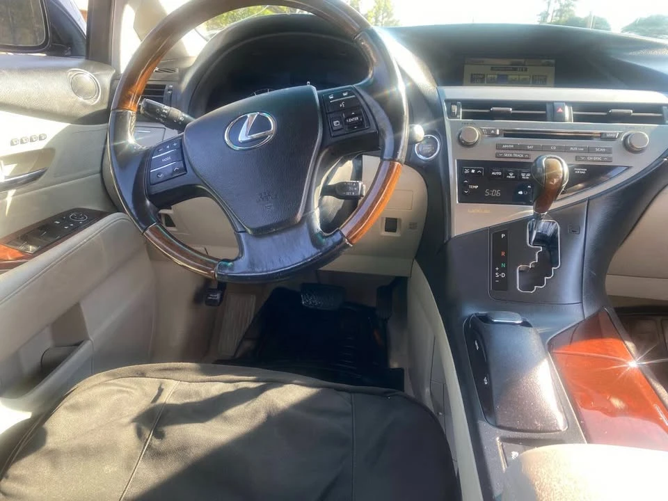 2010 Lexus RX 3rd Gen - Image 20 of 20