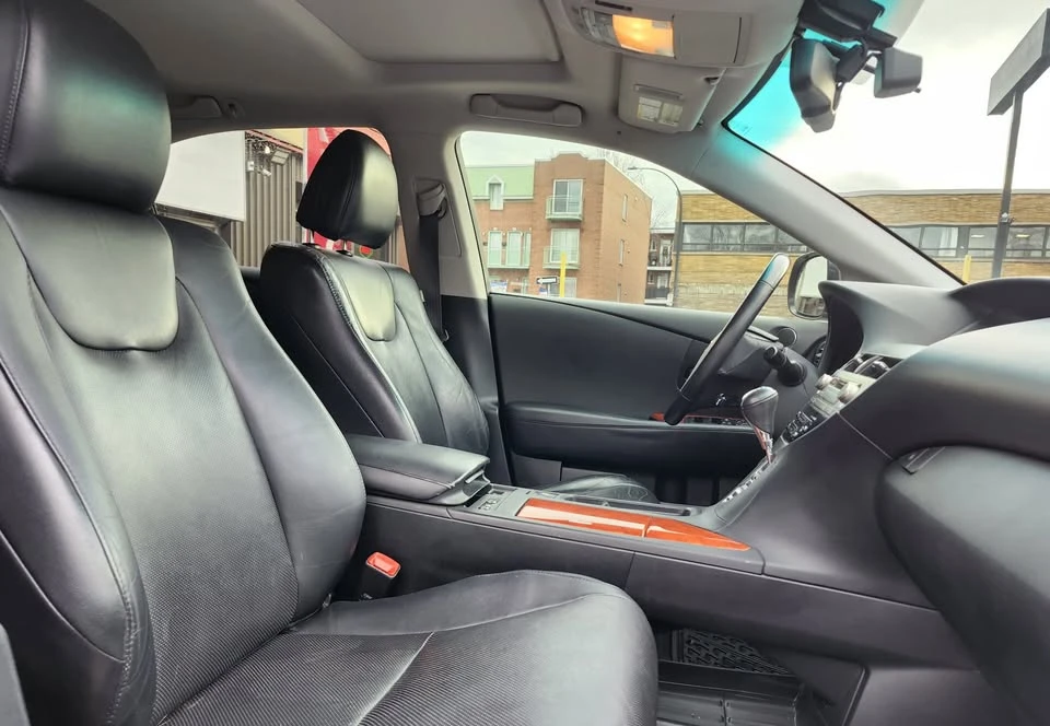 2010 Lexus RX 3rd Gen - Image 9 of 20