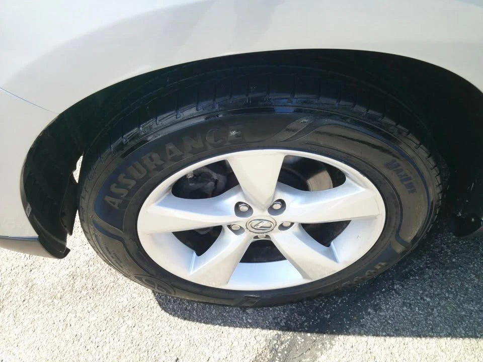 2010 Lexus RX 3rd Gen - Image 5 of 20