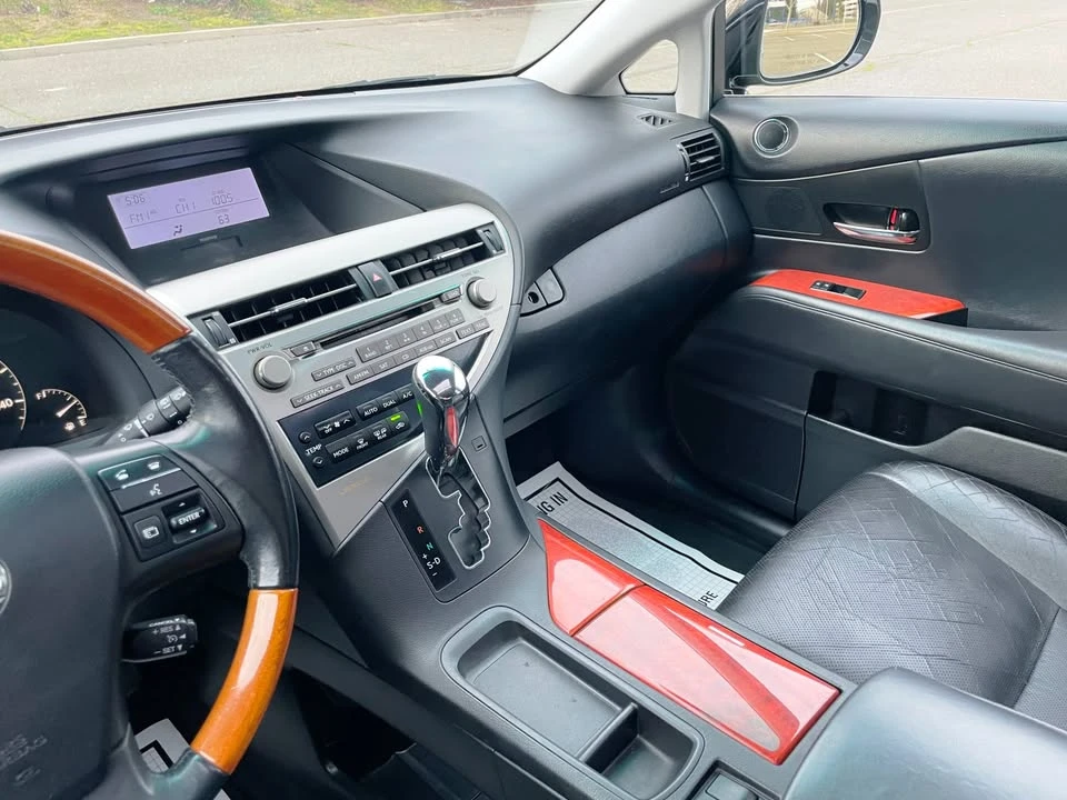 2010 Lexus RX 3rd Gen - Image 8 of 20