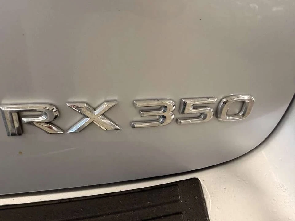 2010 Lexus RX 3rd Gen - Image 13 of 20