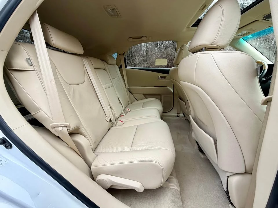 2010 Lexus RX 3rd Gen - Image 12 of 20