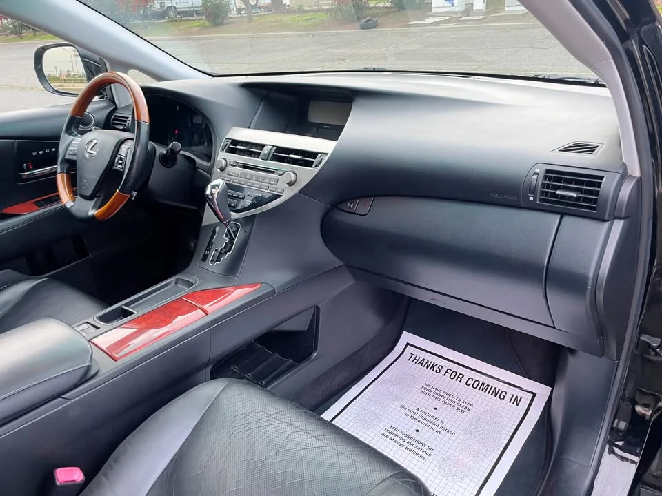 2010 Lexus RX 3rd Gen - Image 11 of 19