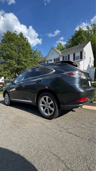 2010 Lexus RX 3rd Gen - Image 5 of 10