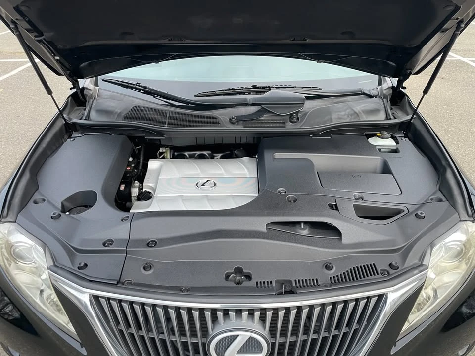 2010 Lexus RX 3rd Gen - Image 18 of 19