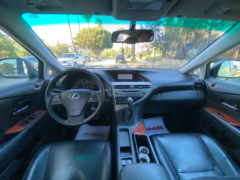 2010 Lexus RX 3rd Gen - Image 16 of 20