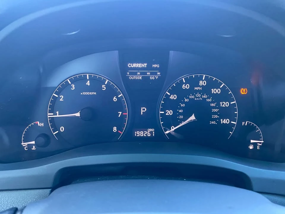 2010 Lexus RX 3rd Gen - Image 7 of 20