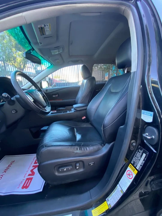 2010 Lexus RX 3rd Gen - Image 14 of 20