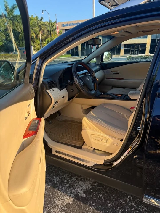 2010 Lexus RX 3rd Gen - Image 10 of 11