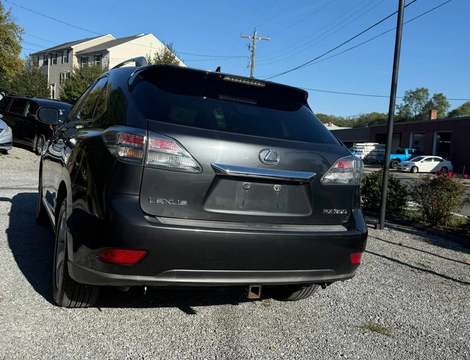 2010 Lexus RX 3rd Gen - Image 5 of 15