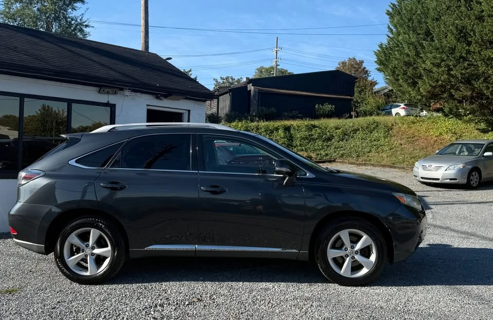2010 Lexus RX 3rd Gen - Image 8 of 15