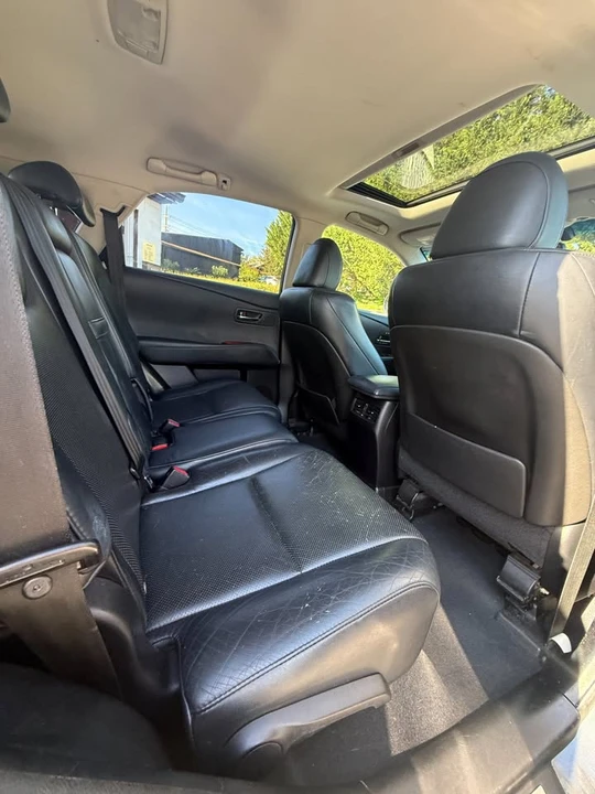 2010 Lexus RX 3rd Gen - Image 14 of 15