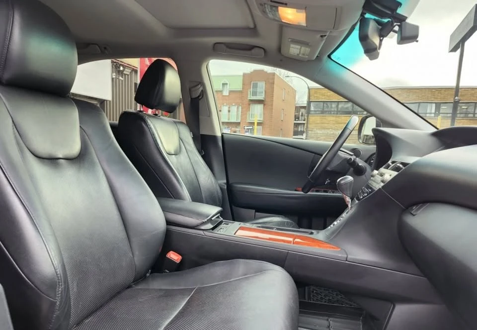 2010 Lexus RX 3rd Gen - Image 9 of 20