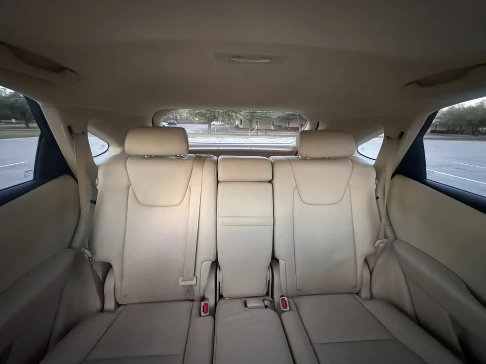 2010 Lexus RX 3rd Gen - Image 14 of 18