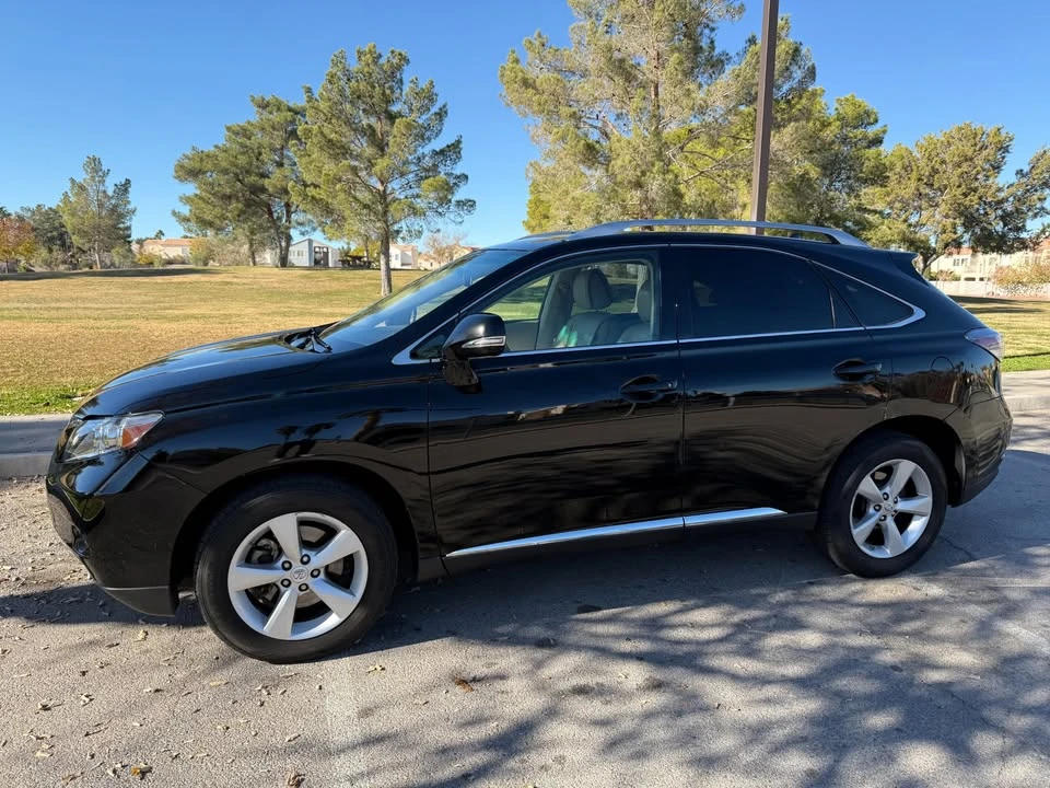 2010 Lexus RX 3rd Gen - Image 2 of 17