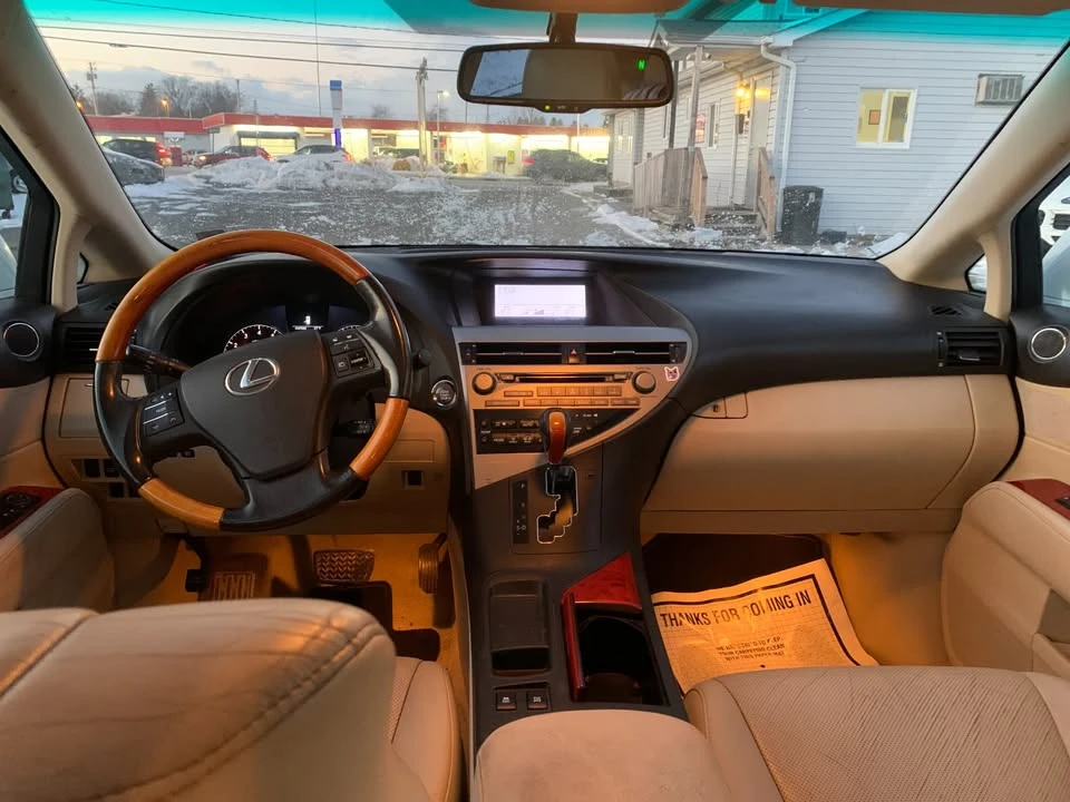2010 Lexus RX 3rd Gen - Image 16 of 20
