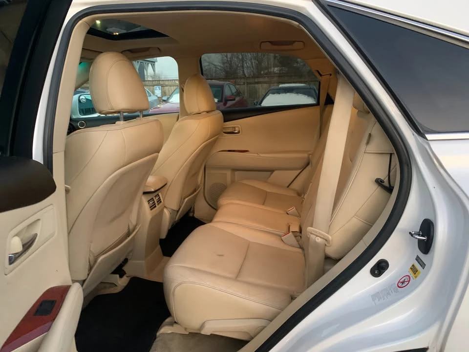2010 Lexus RX 3rd Gen - Image 15 of 20