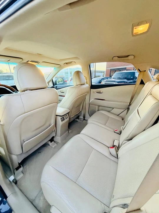2010 Lexus RX 3rd Gen - Image 15 of 15