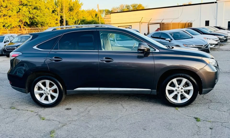 2010 Lexus RX 3rd Gen - Image 9 of 15