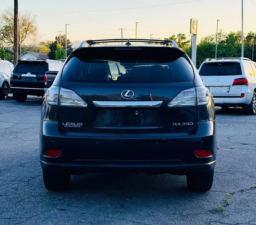2010 Lexus RX 3rd Gen - Image 7 of 15