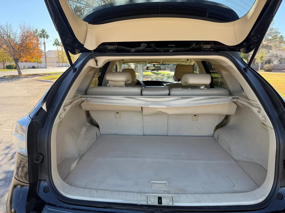 2010 Lexus RX 3rd Gen - Image 8 of 17