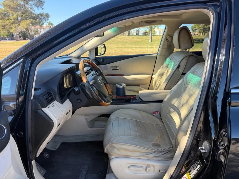 2010 Lexus RX 3rd Gen - Image 14 of 17