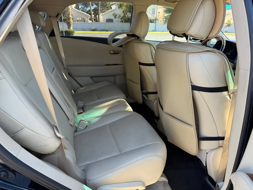 2010 Lexus RX 3rd Gen - Image 11 of 17