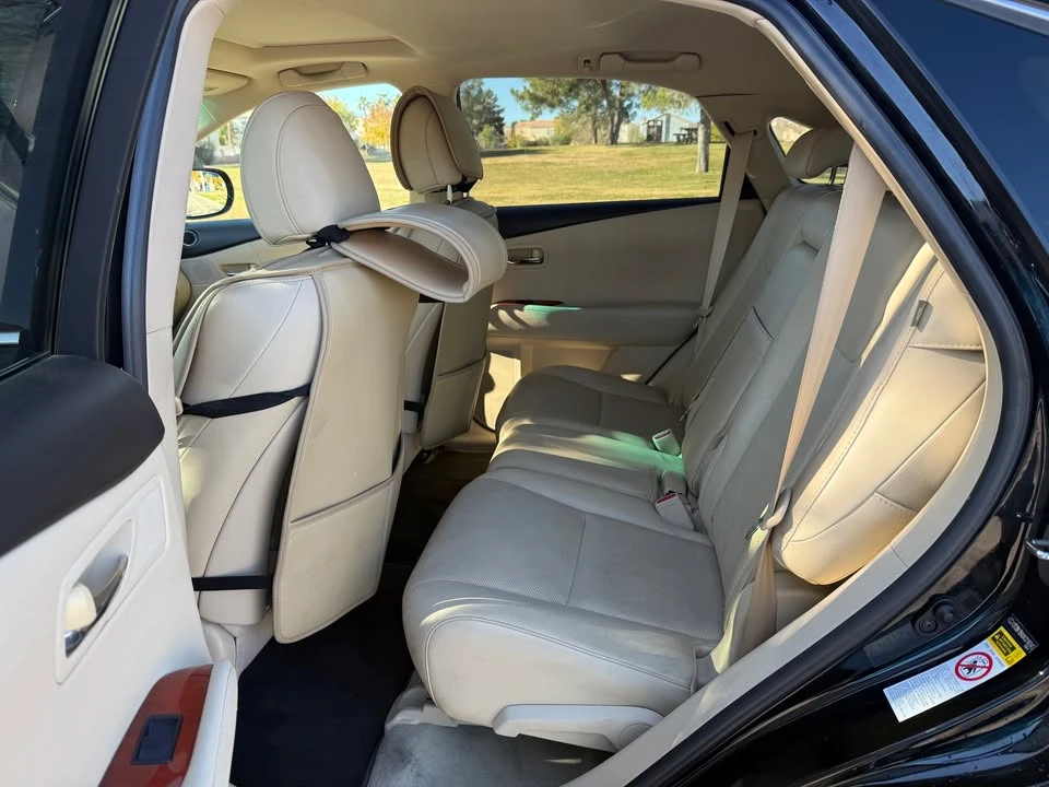 2010 Lexus RX 3rd Gen - Image 13 of 17