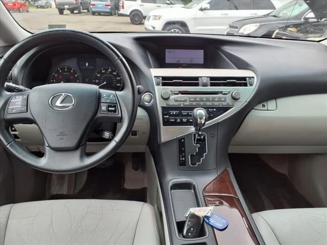 2010 Lexus RX 3rd Gen - Image 7 of 10