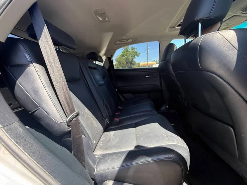 2010 Lexus RX 3rd Gen - Image 13 of 20