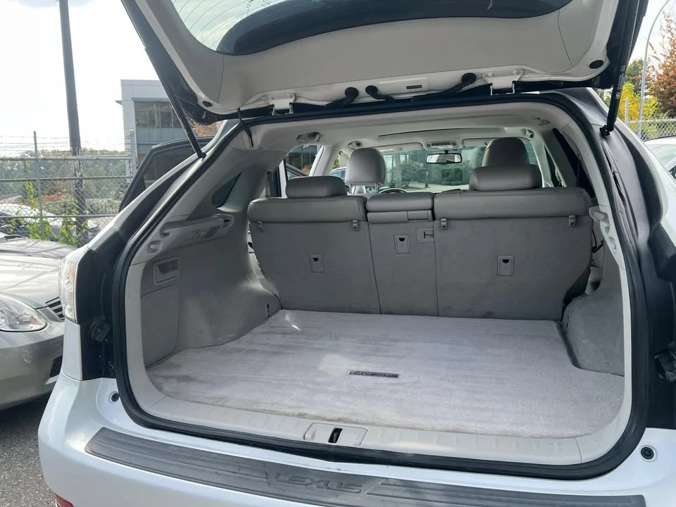 2010 Lexus RX 3rd Gen - Image 18 of 20