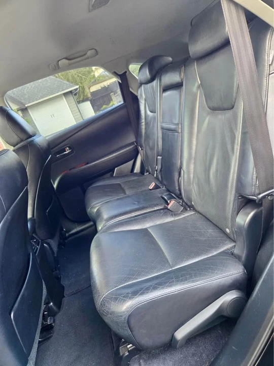 2010 Lexus RX 3rd Gen - Image 12 of 17