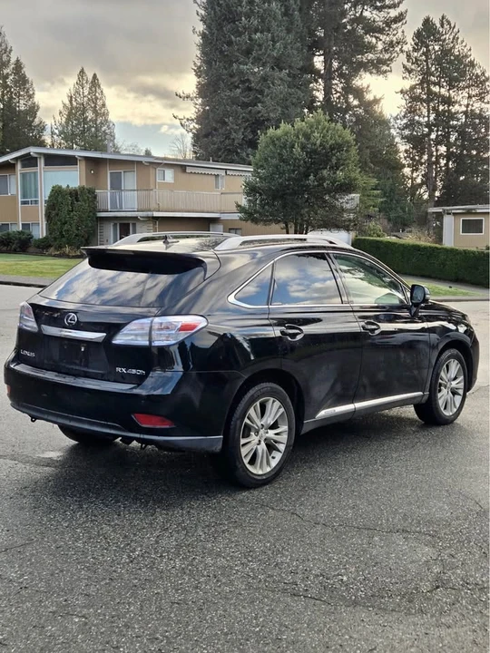 2010 Lexus RX 3rd Gen - Image 5 of 17