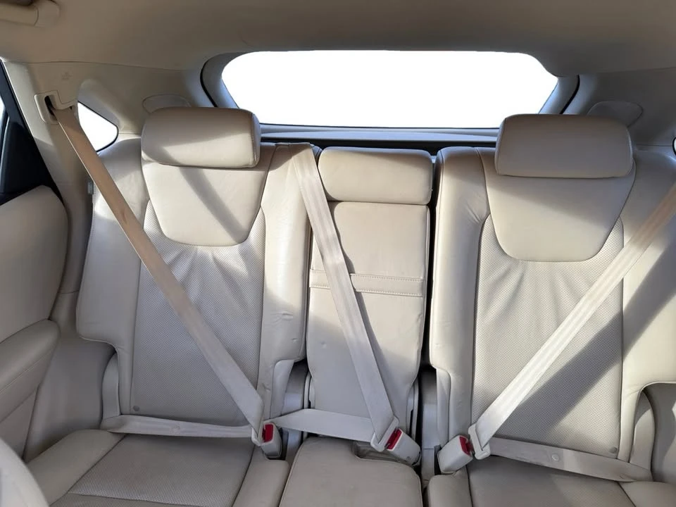 2010 Lexus RX 3rd Gen - Image 16 of 17