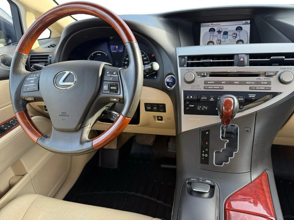 2010 Lexus RX 3rd Gen - Image 14 of 17