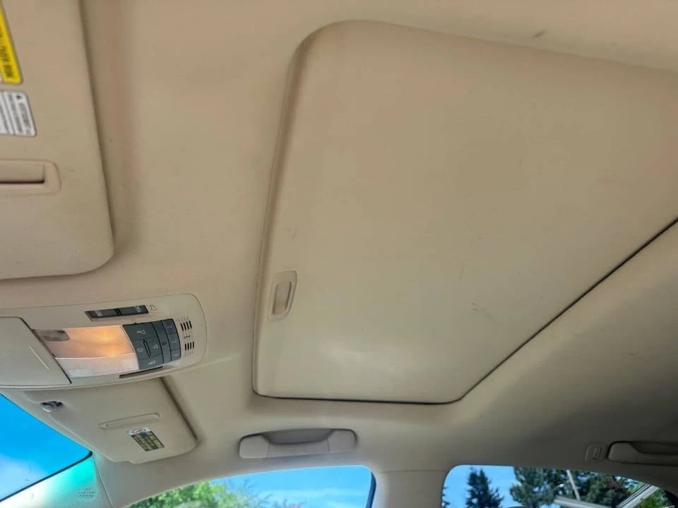 2010 Lexus RX 3rd Gen - Image 17 of 18