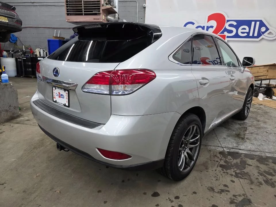 2010 Lexus RX 3rd Gen - Image 5 of 8