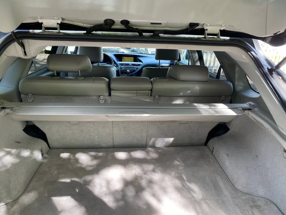 2010 Lexus RX 3rd Gen - Image 8 of 16